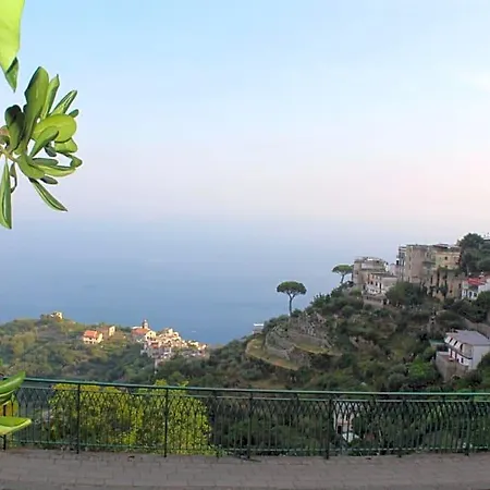 Oda ve Kahvaltı Blu 3*